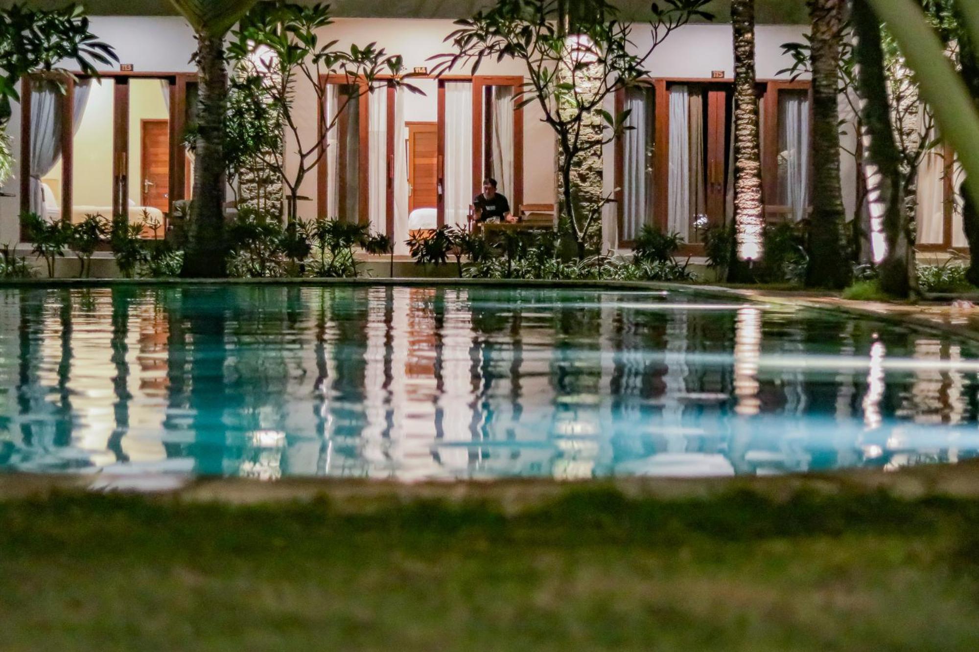 Mina Tanjung Hotel Exterior foto